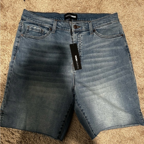 Everything’s good bermudas - Picture 6 of 10